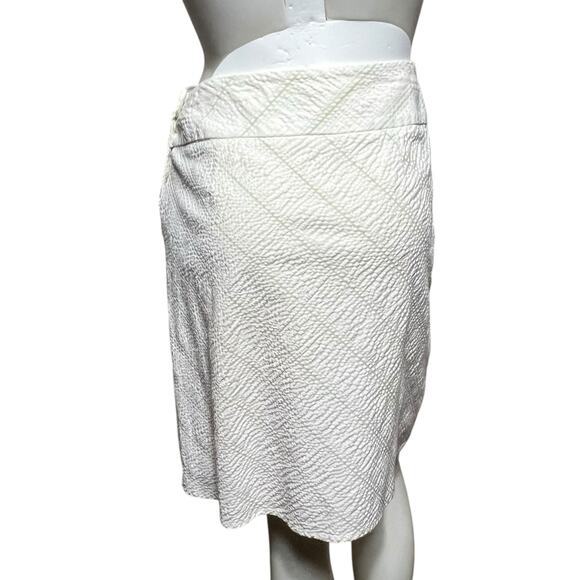 Ann Taylor 4P White Quilted Side Button Skirt with Green & Yellow Stripes - Picture 3 of 8